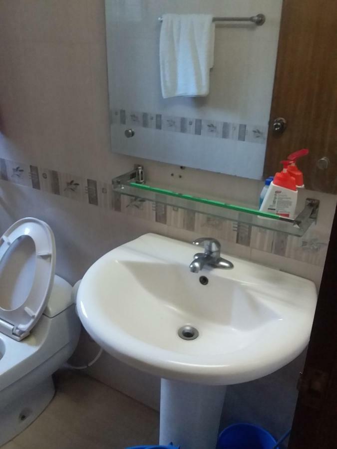 Ambrosia Guest House ダッカ エクステリア 写真